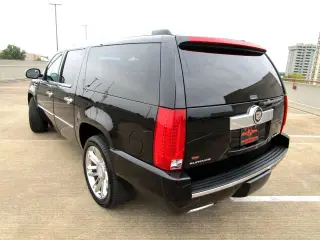 2013 CADILLAC ESCALADE ESV