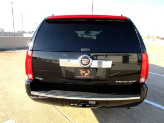 2011 CADILLAC ESCALADE ESV
