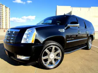 2011 CADILLAC ESCALADE ESV