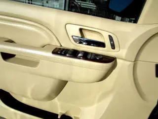 2011 CADILLAC ESCALADE ESV