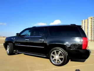 2011 CADILLAC ESCALADE ESV