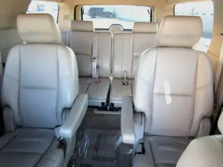 2011 CADILLAC ESCALADE ESV