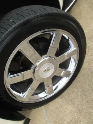 2011 CADILLAC ESCALADE ESV