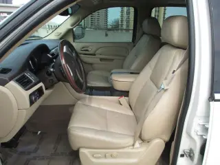2011 CADILLAC ESCALADE ESV