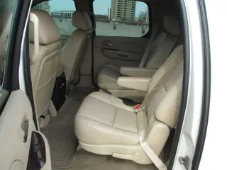 2011 CADILLAC ESCALADE ESV