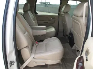 2011 CADILLAC ESCALADE ESV