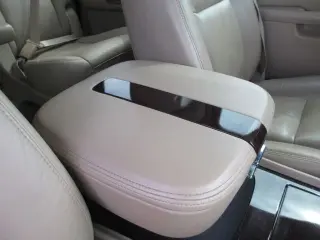 2011 CADILLAC ESCALADE ESV