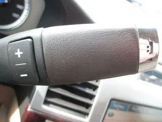 2011 CADILLAC ESCALADE ESV