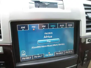 2011 CADILLAC ESCALADE ESV