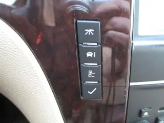 2011 CADILLAC ESCALADE ESV