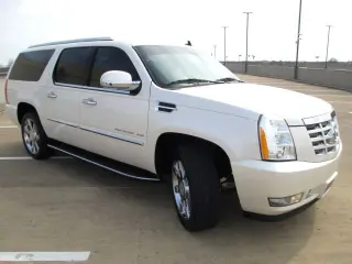 2011 CADILLAC ESCALADE ESV