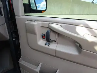 2006 CHEVROLET EXPRESS 1500 PASSENGER
