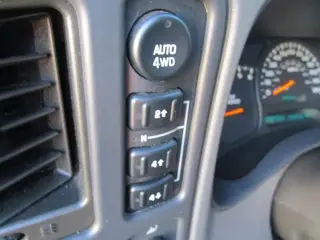 2004 CHEVROLET SILVERADO 2500 HD CREW CAB
