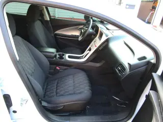 2013 CHEVROLET VOLT