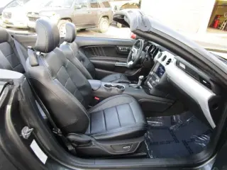2017 FORD MUSTANG