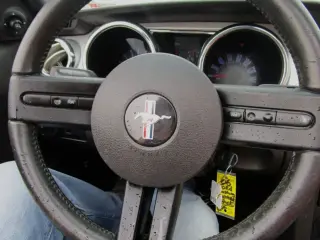 2006 FORD MUSTANG