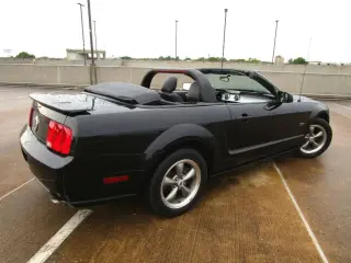 2006 FORD MUSTANG