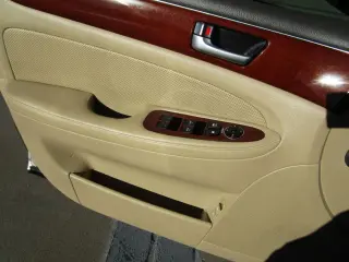 2012 HYUNDAI GENESIS