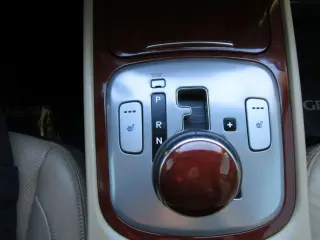 2012 HYUNDAI GENESIS