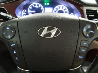 2012 HYUNDAI GENESIS