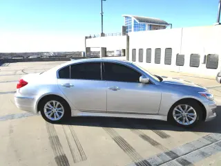 2012 HYUNDAI GENESIS