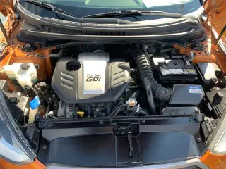 2016 HYUNDAI VELOSTER
