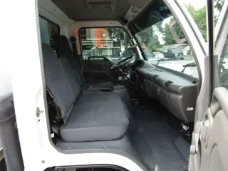 2001 ISUZU MED DUTY NPR