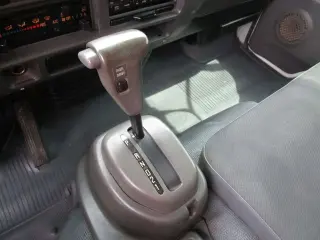 2001 ISUZU MED DUTY NPR