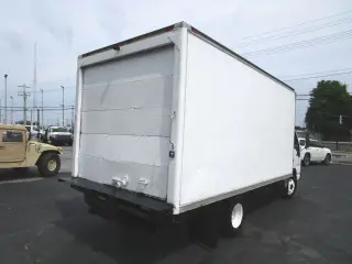 2001 ISUZU MED DUTY NPR