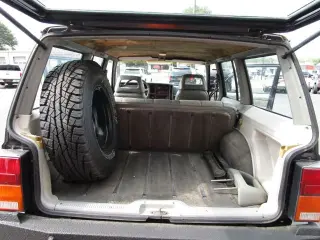 1989 JEEP CHEROKEE