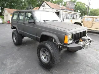 1989 JEEP CHEROKEE