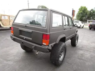 1989 JEEP CHEROKEE