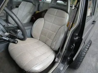1989 JEEP CHEROKEE