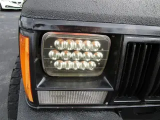 1989 JEEP CHEROKEE