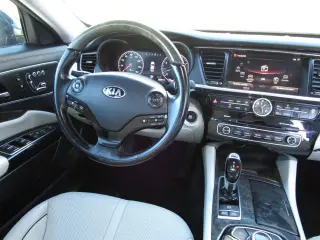 2015 KIA K900