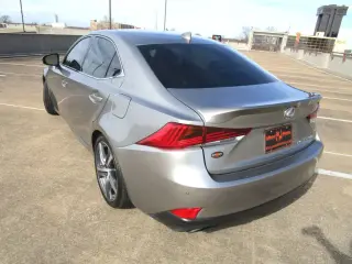 2017 LEXUS IS
