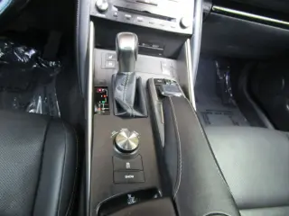 2017 LEXUS IS