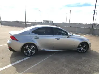 2017 LEXUS IS