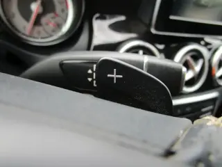 2016 MERCEDES-BENZ CLA