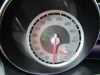 2016 MERCEDES-BENZ CLA
