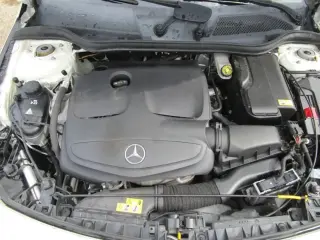 2016 MERCEDES-BENZ CLA