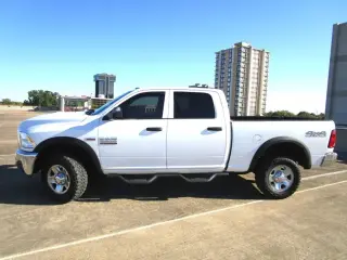 2017 RAM 2500 CREW CAB