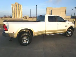 2011 RAM 3500 CREW CAB