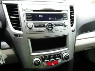 2011 SUBARU LEGACY