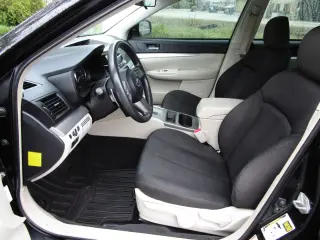 2011 SUBARU LEGACY