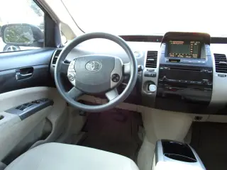 2005 TOYOTA PRIUS