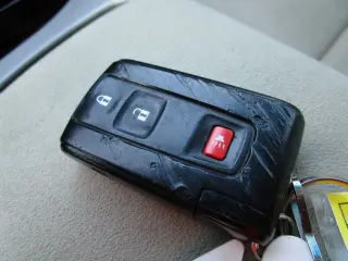 2005 TOYOTA PRIUS