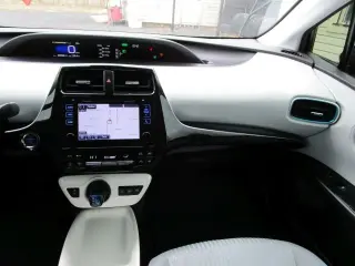 2017 TOYOTA PRIUS PRIME