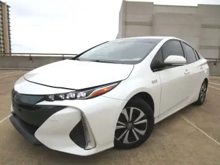 2017 TOYOTA PRIUS PRIME