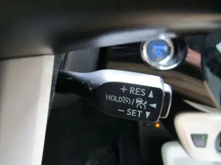 2017 TOYOTA PRIUS PRIME